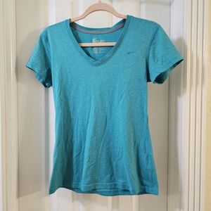 Nike Women's Teal V-Neck Short Sleeve Tee